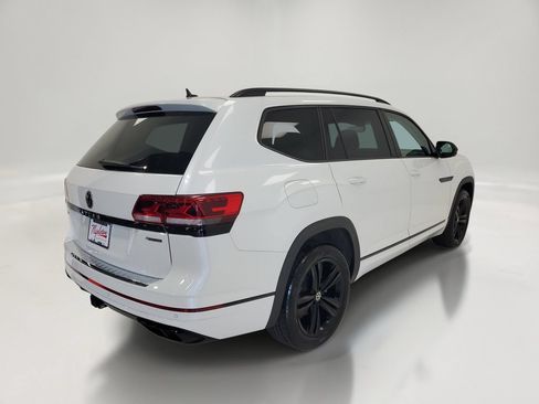Used 2023 Volkswagen Atlas SEL R-Line AWD/4WD image 5