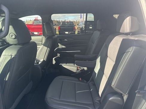 New 2026 Chevrolet Traverse LT w/ Midnight/Sport Edition image 18