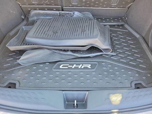 Used 2022 Toyota C-HR Nightshade image 8