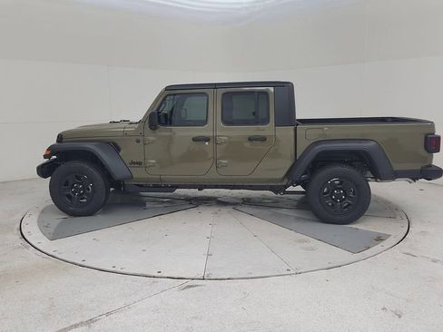 New 2026 Jeep Gladiator Sport image 10