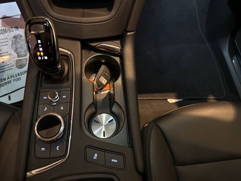 Used 2025 Cadillac XT5 Premium Luxury image 22