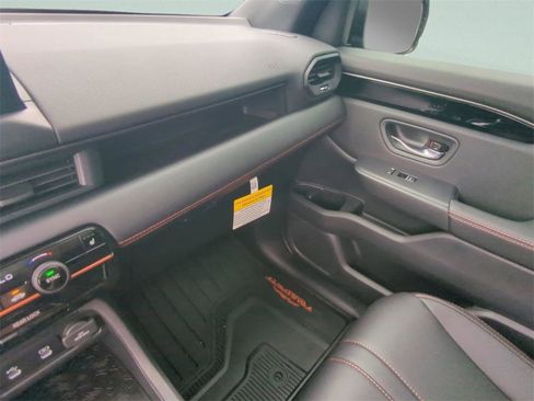 New 2026 Honda Pilot TrailSport image 17