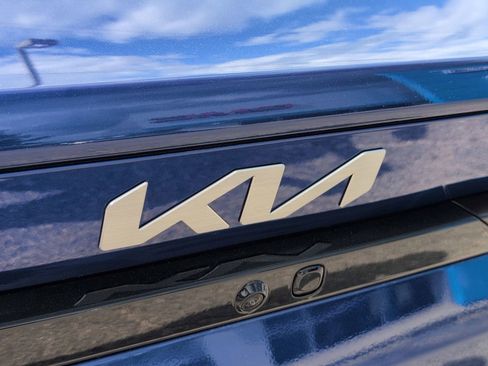 Used 2025 Kia K4 LXS image 10