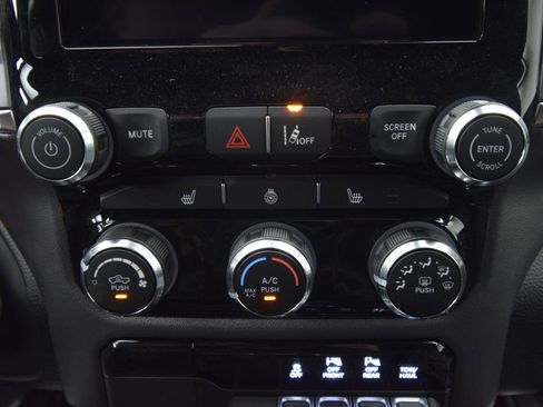 New 2026 RAM 1500 4x4 Crew Cab image 22