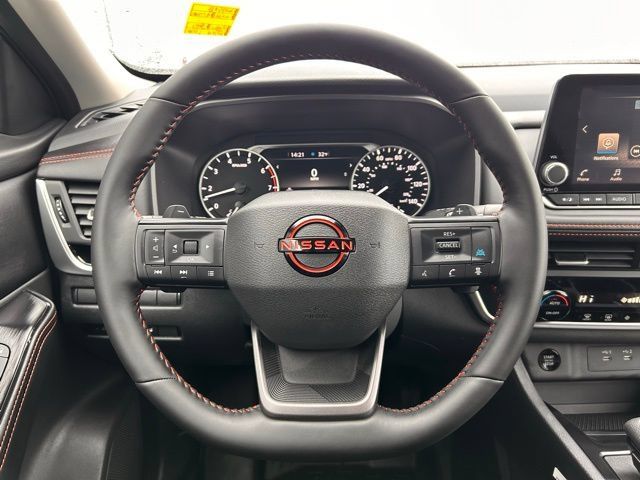 Used 2026 Nissan Rogue SV AWD/4WD image 22