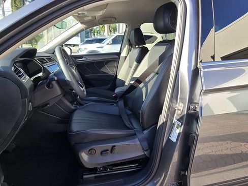 Certified 2023 Volkswagen Tiguan SE FWD image 12