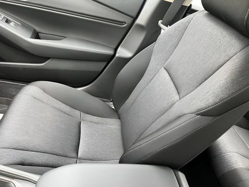 Used 2025 Honda Accord SE image 28