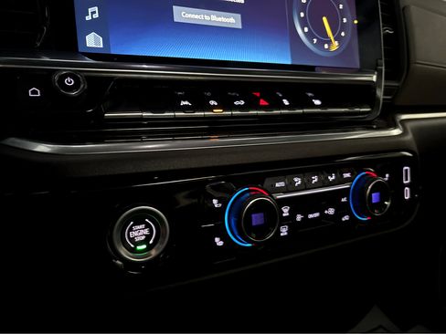 Used 2022 Chevrolet Silverado 1500 LT w/ Protection Package image 9