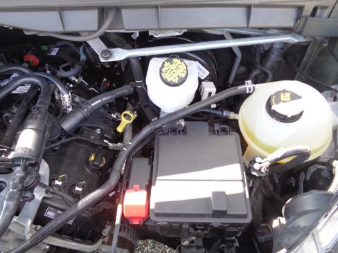 Used 2024 Ford Transit 350 XLT RWD image 13