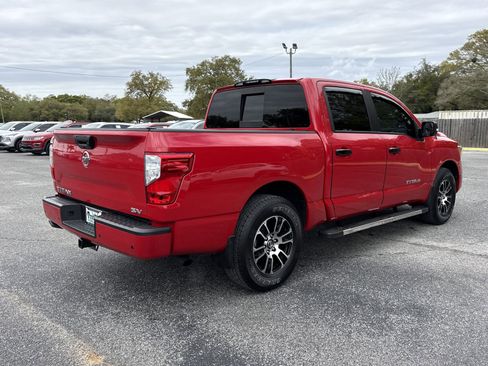 Used 2020 Nissan Titan SV w/ SV Convenience Package image 5