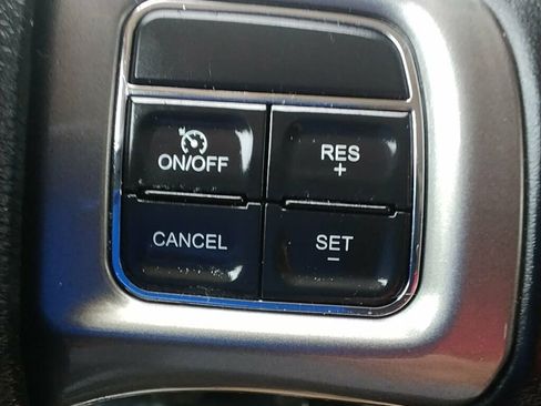 Used 2020 Dodge Journey Crossroad FWD image 17