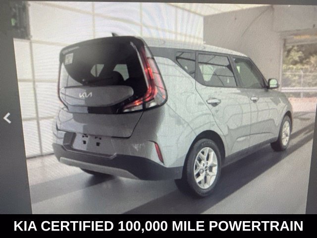 Certified 2025 Kia Soul LX w/ LX Technology Package FWD image 2