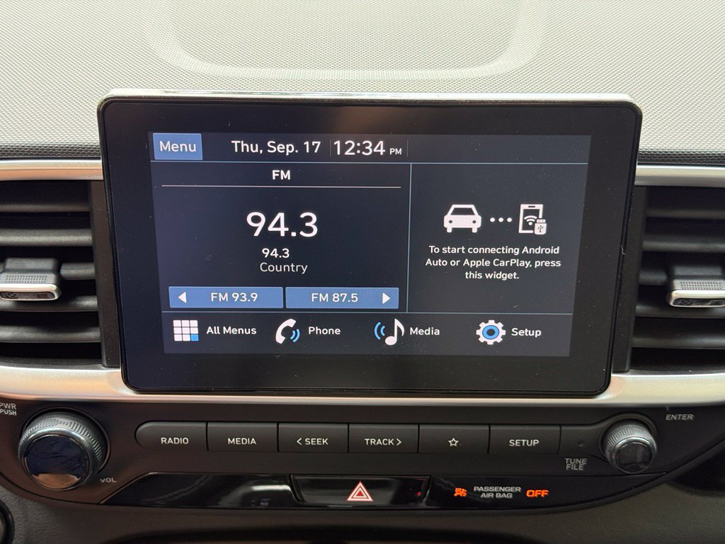 Certified 2026 Hyundai Venue SEL FWD image 14