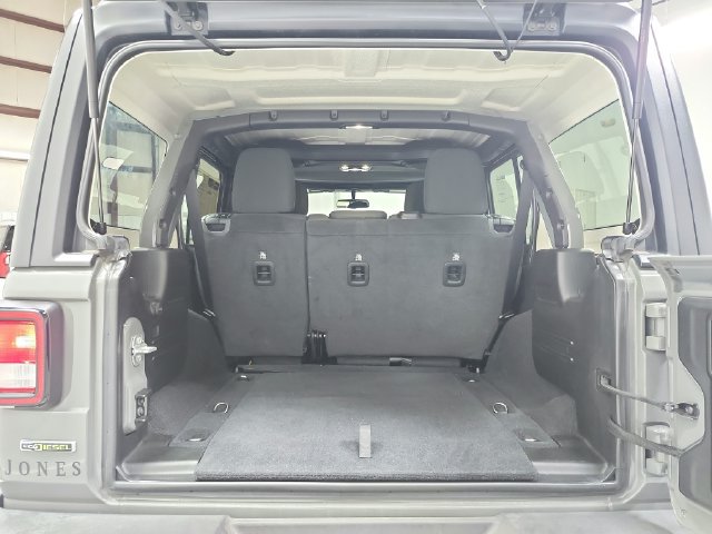 Used 2021 Jeep Wrangler Unlimited Sport AWD/4WD image 40