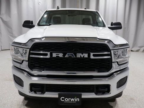 Certified 2019 RAM 2500 Tradesman w/ Chrome Appearance Group image 10