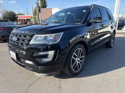 Used 2016 Ford Explorer Sport w/ Equipment Group 401A image 2