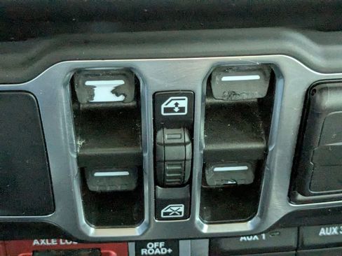 Used 2021 Jeep Gladiator Mojave image 28