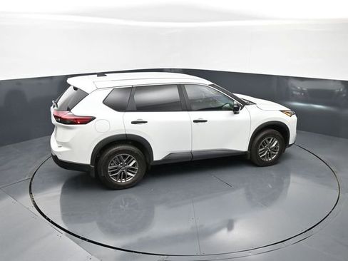 Certified 2025 Nissan Rogue S FWD image 21