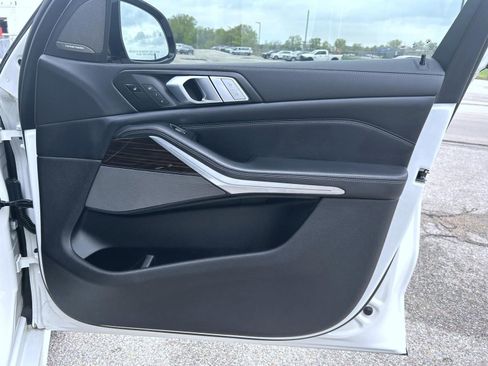 Used 2020 BMW X7 M50i w/ Dynamic Handling Package AWD/4WD image 15