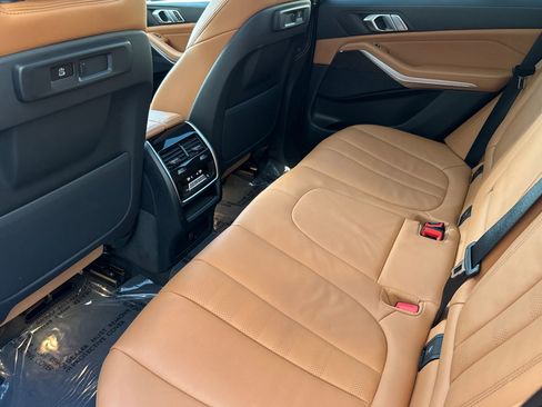 Used 2022 BMW X5 xDrive40i w/ Premium Package image 26