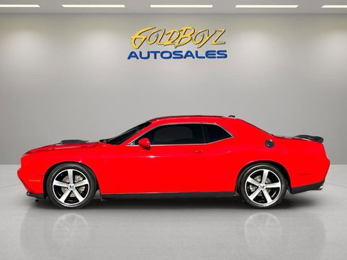 Used 2015 Dodge Challenger R/T image 6