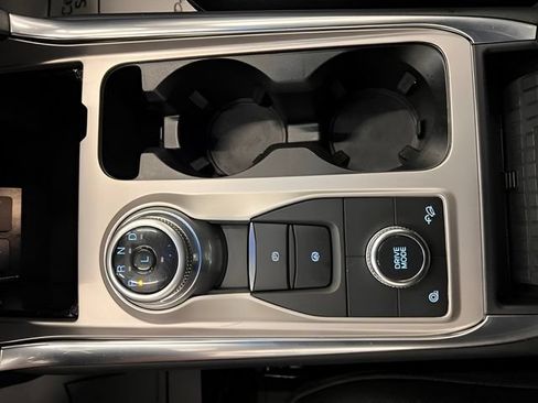 Used 2022 Ford Explorer Limited w/ Limited Technology Package AWD/4WD image 36