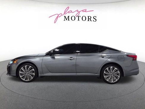 Used 2023 Nissan Altima 2.5 SL AWD/4WD image 8