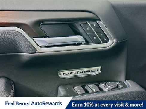 New 2026 GMC Sierra 1500 Denali w/ Denali Reserve Package AWD/4WD image 17