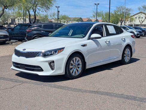 Used 2018 Kia Optima EX w/ Technology Package image 6