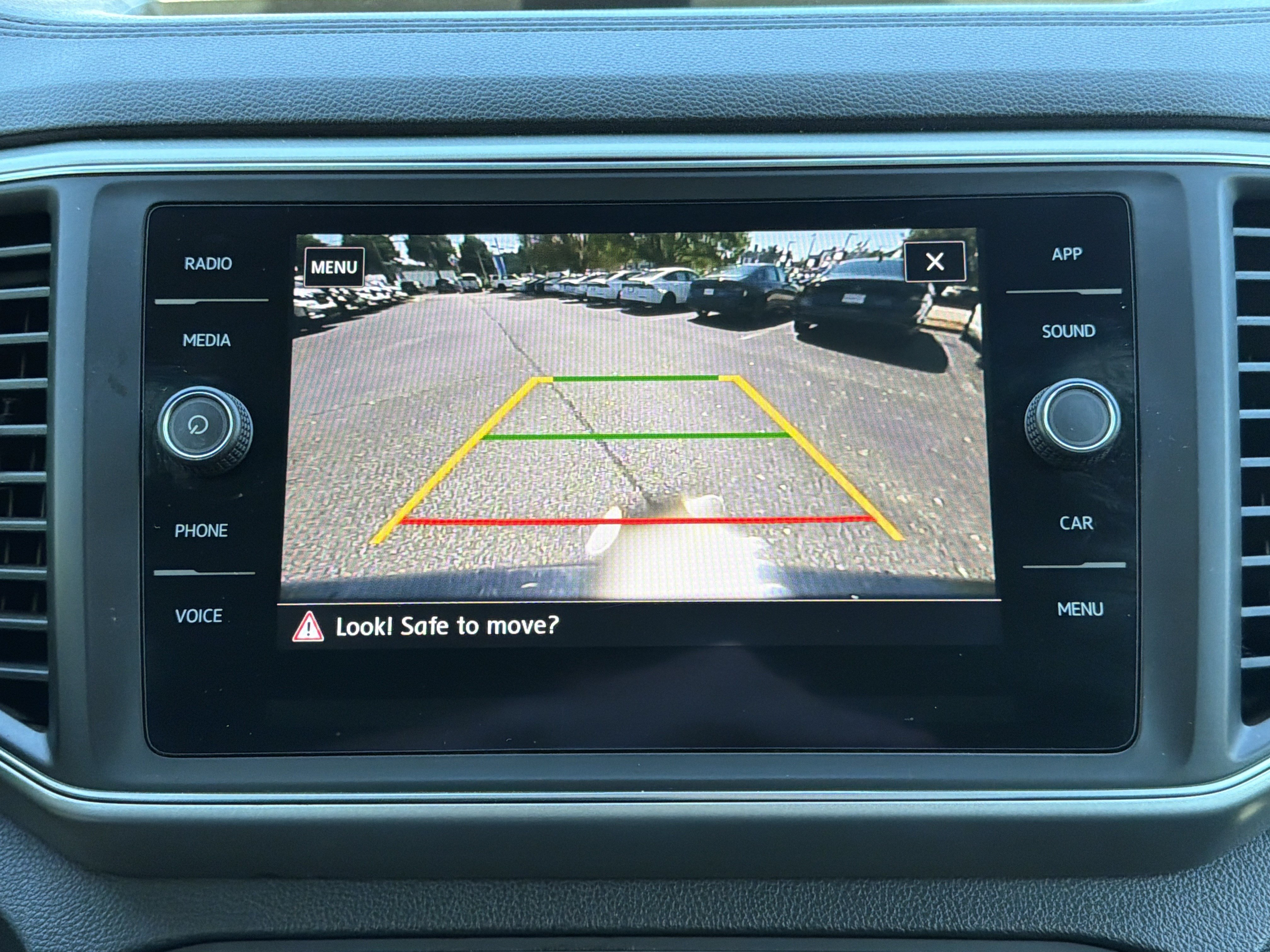 Used 2019 Volkswagen Atlas SE FWD image 4