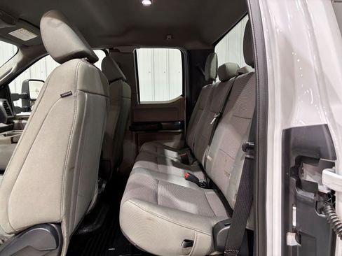 Used 2022 Ford F250 XL w/ Power Equipment Group image 13