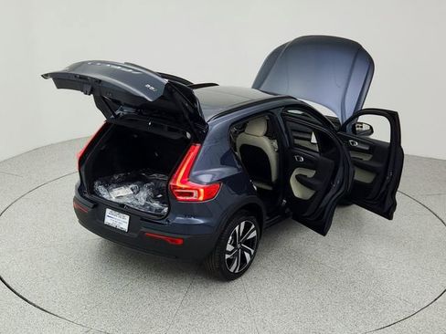 New 2026 Volvo XC40 B5 Ultra w/ Climate Package image 38