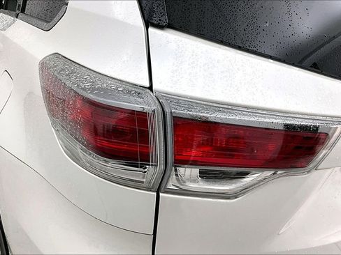 Used 2016 Toyota Highlander Limited image 41