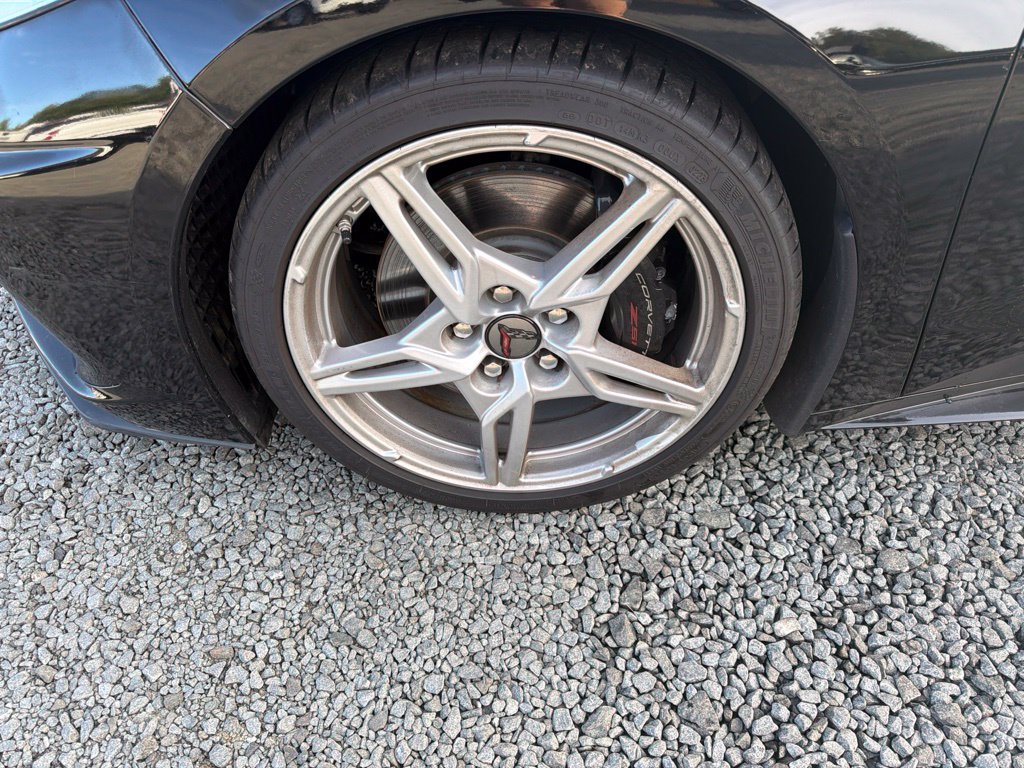 Used 2020 Chevrolet Corvette Stingray Preferred Cpe w/ 2LT Preferred Equipment Group RWD image 11