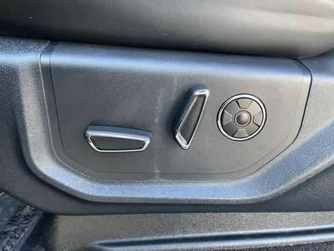 Used 2020 Ford F150 Platinum w/ Equipment Group 701A Luxury image 10