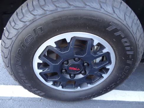 Used 2024 Toyota Tacoma TRD Off-Road w/ TRD Off Road Upgrade Package AWD/4WD image 25