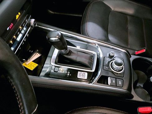 Used 2021 MAZDA CX-5 Carbon Edition image 16