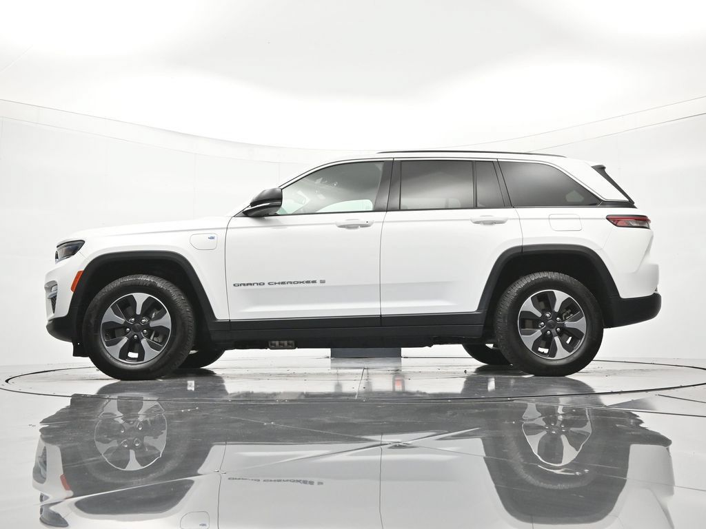 Used 2024 Jeep Grand Cherokee Limited 4xe AWD/4WD image 46