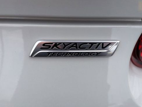 Used 2018 MAZDA MX-5 Miata Grand Touring image 11