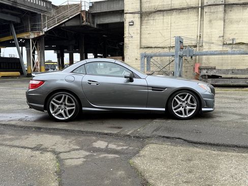 Used 2016 Mercedes-Benz SLK 350 image 10