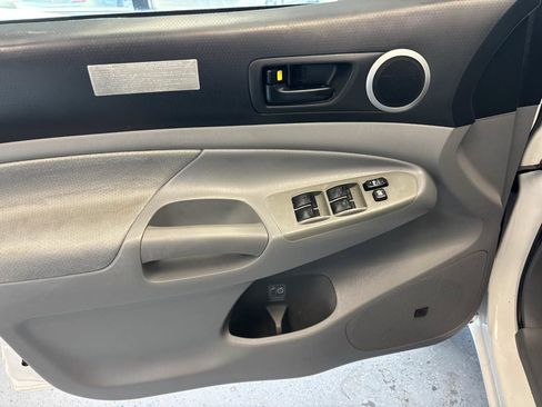 Used 2010 Toyota Tacoma PreRunner w/ TRD Off-Road Pkg w/JBL Audio RWD image 20