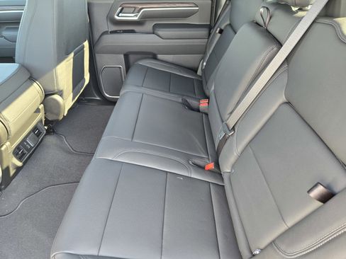 New 2026 GMC Sierra 2500 SLT w/ X31 Off-Road Package image 6
