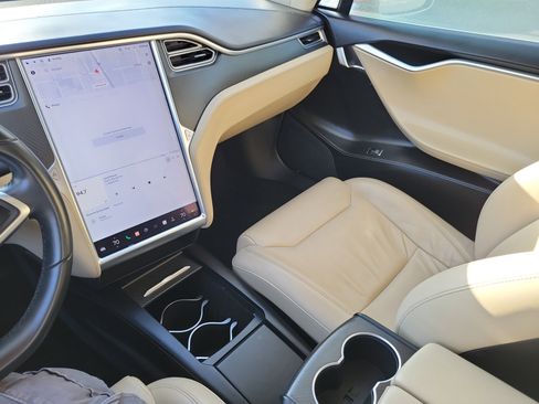 Used 2017 Tesla Model S 75D image 14