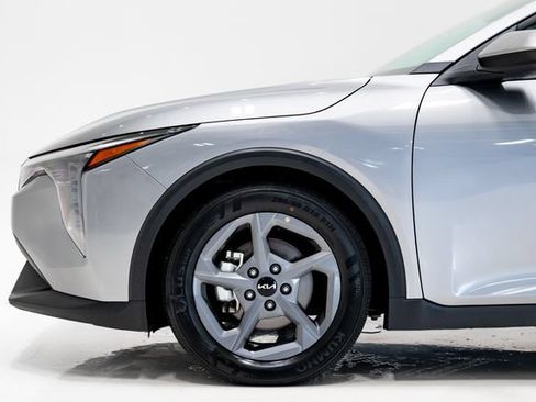 Used 2025 Kia K4 FWD image 29