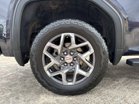 Used 2024 GMC Sierra 1500 SLT image 10