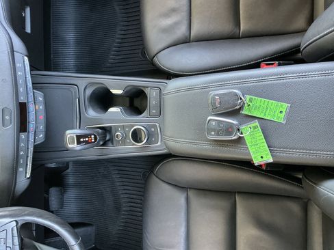 Used 2019 Cadillac XT4 Premium Luxury w/ Cold Weather Package image 11