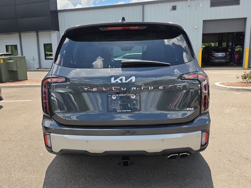Certified 2024 Kia Telluride SX Prestige AWD/4WD image 7
