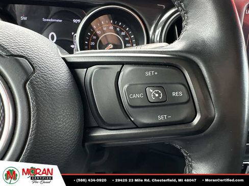 Used 2022 Jeep Gladiator Sport AWD/4WD image 18