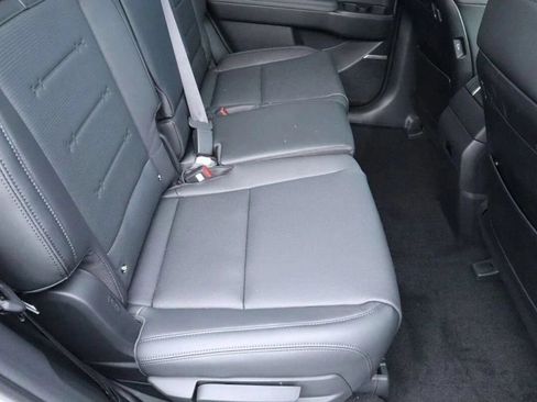 Used 2025 Hyundai Santa Fe Limited AWD/4WD image 15