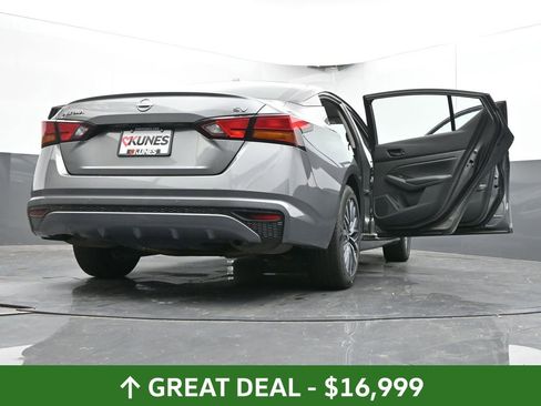 Used 2023 Nissan Altima 2.5 SV image 72